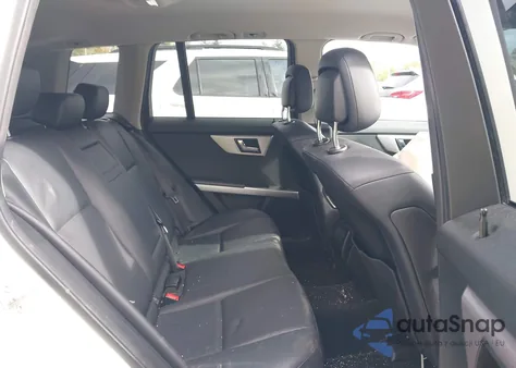 2010 Mercedes-Benz Glk 350 4Matic z USA, uszkodzony, nr VIN WDCGG8HB0AF457415